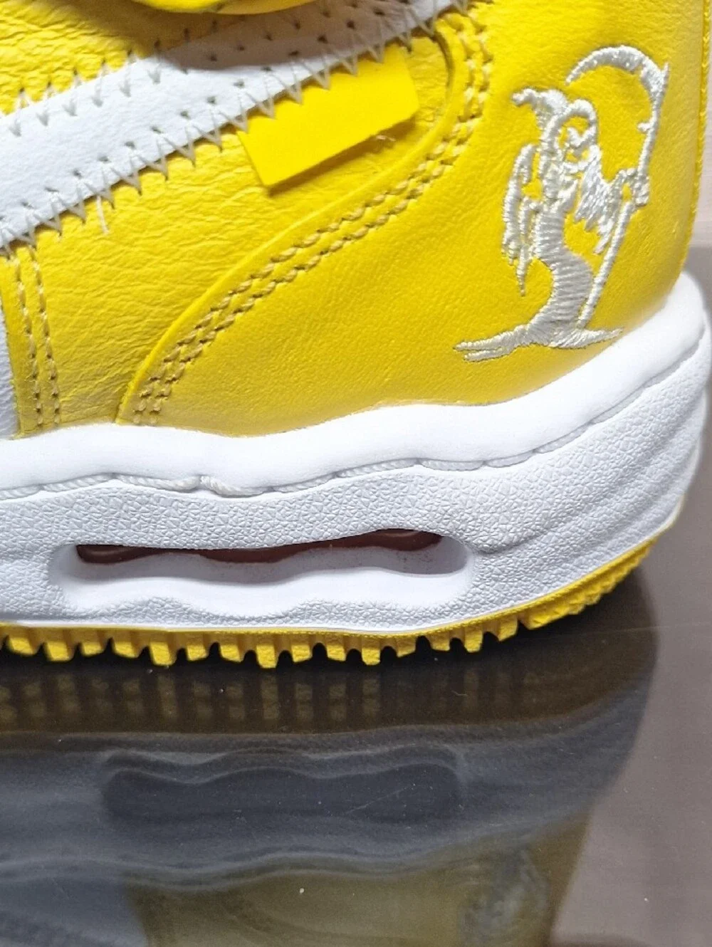 Nike Kids High-Top Sneakers in Yellow & White